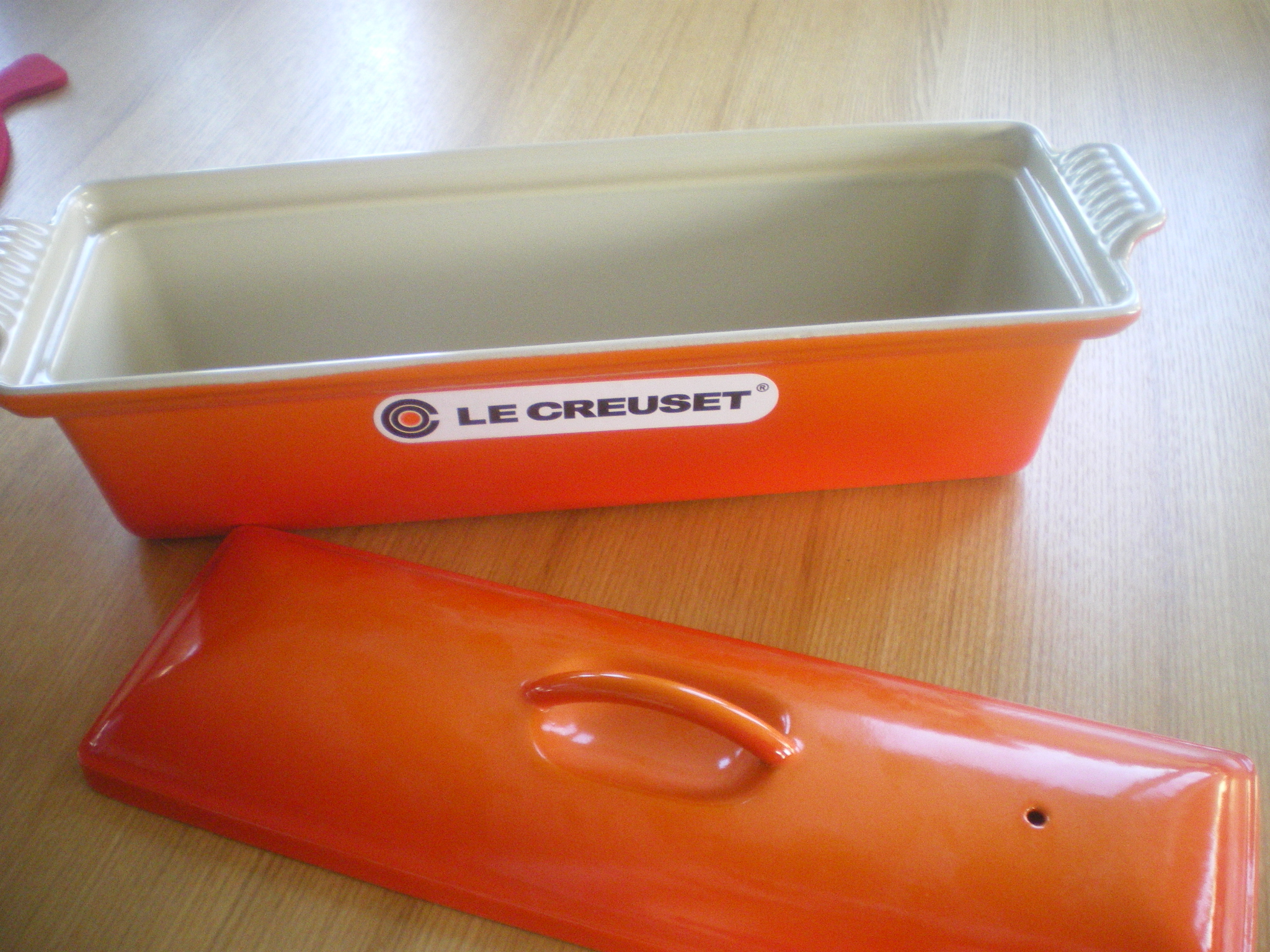 Le Creuset - Pate Terrine Lidded Loaf Pan- Flame Orange 